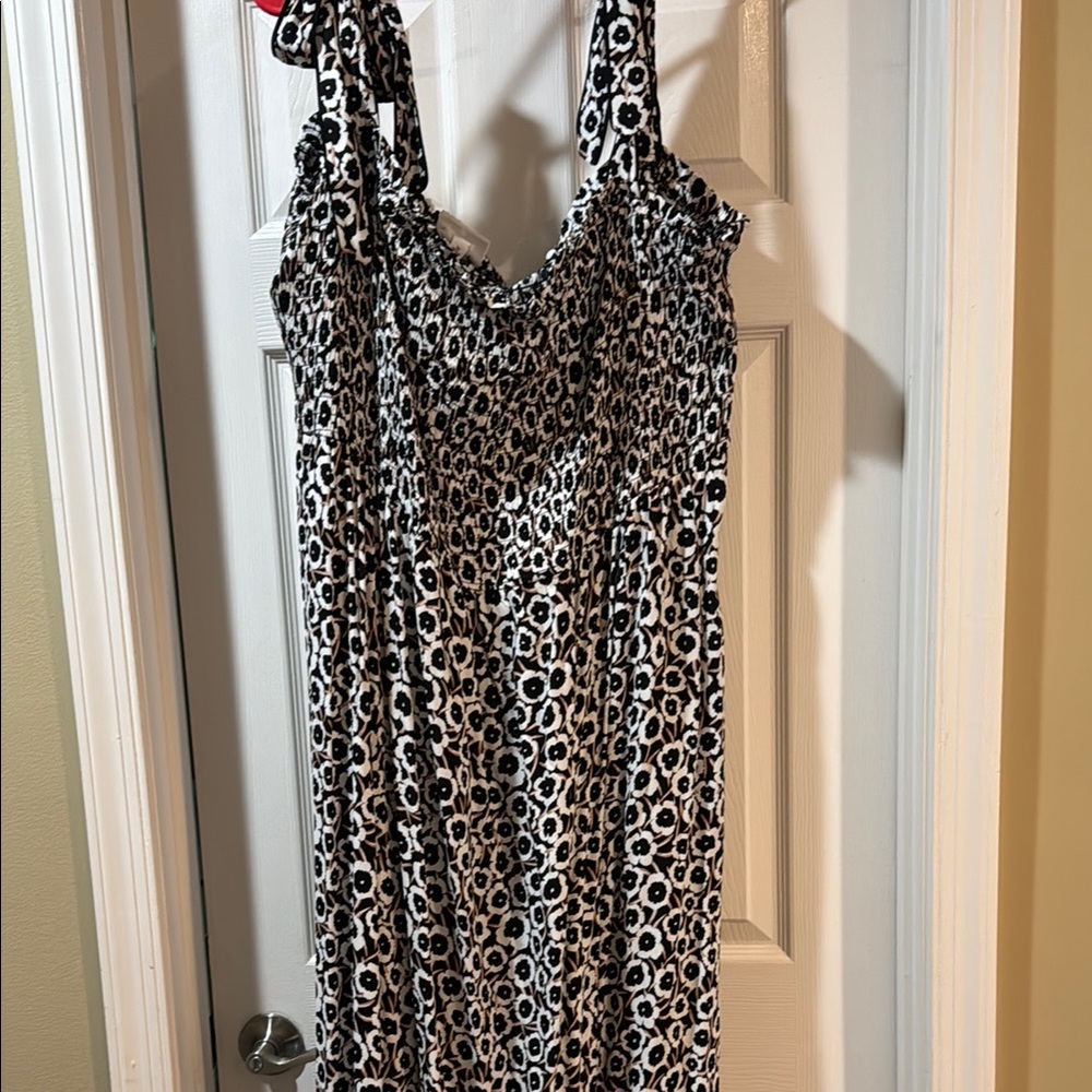 Diane Von Furstenberg X Target Black and Cream Floral Dress